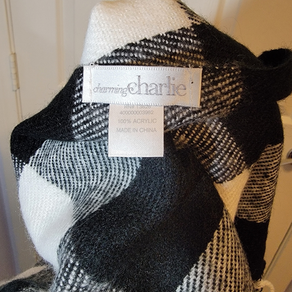 Scarf - Picture 3 of 3